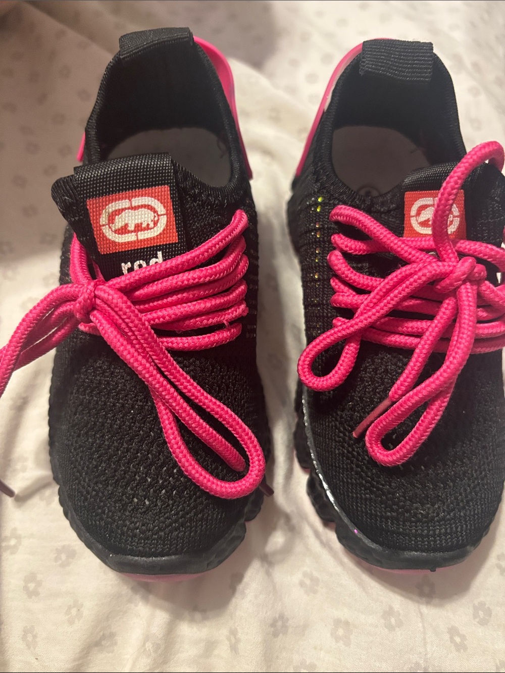 Ecko Unlimited Kids Black Sneakers with Hot Pink Laces